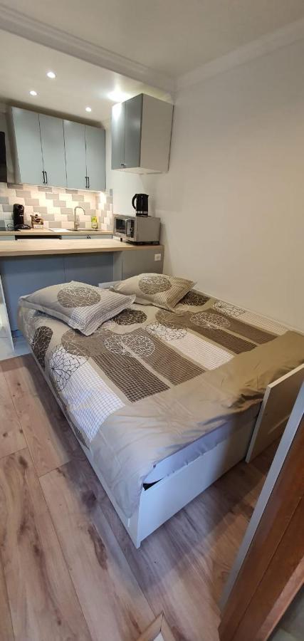 Rambouillet, Studio, Proche Gare Et Chateau Ngoại thất bức ảnh